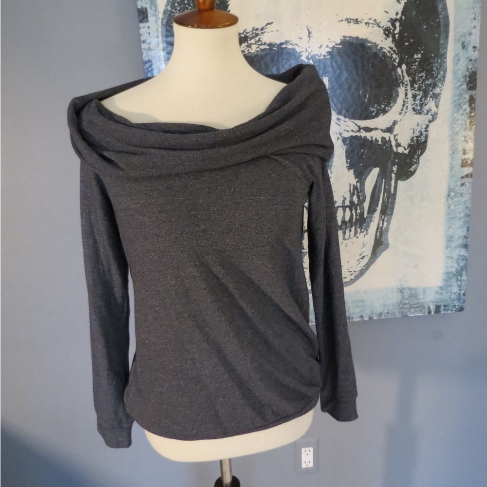 Splendid Dark Gray Off-Shoulder Top
